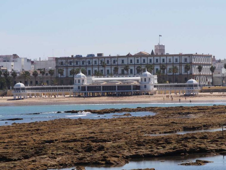 010-cadiz-festungen