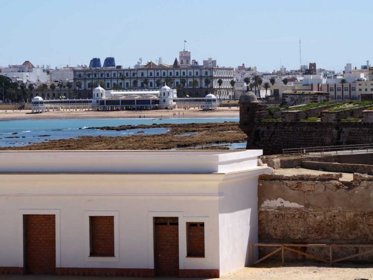 019-cadiz-festungen