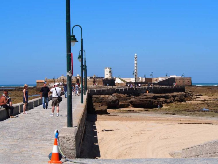 021-cadiz-festungen